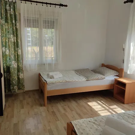 Popovic Apartment