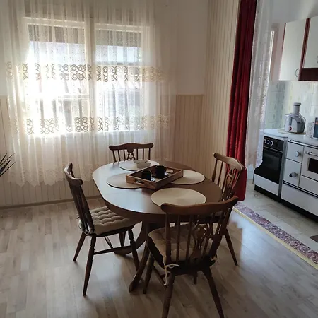 Popovic Apartment *